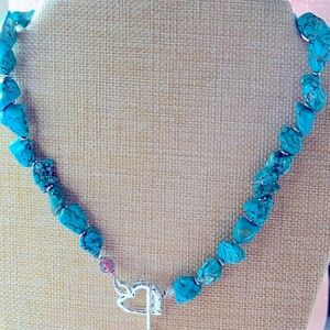 Turquoise Free Form Necklace Silver Heart Toggle 18,5”